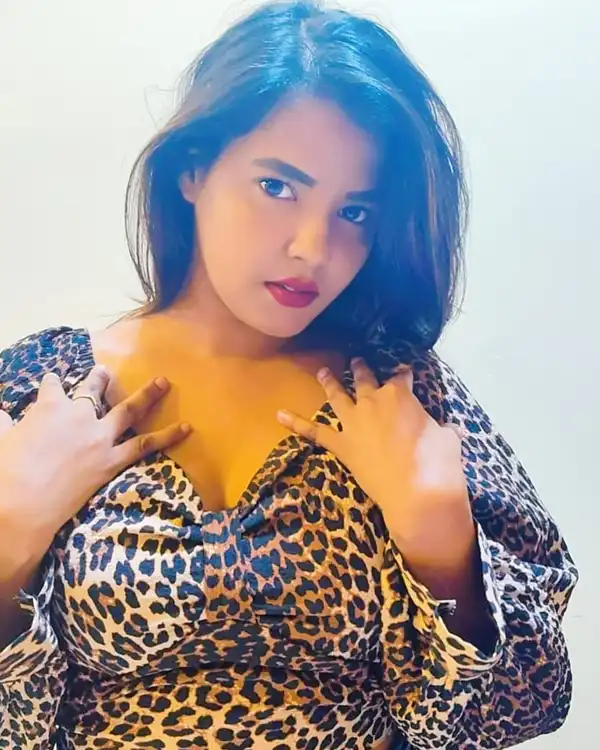 Sakshi vip call girls in Vijayawada